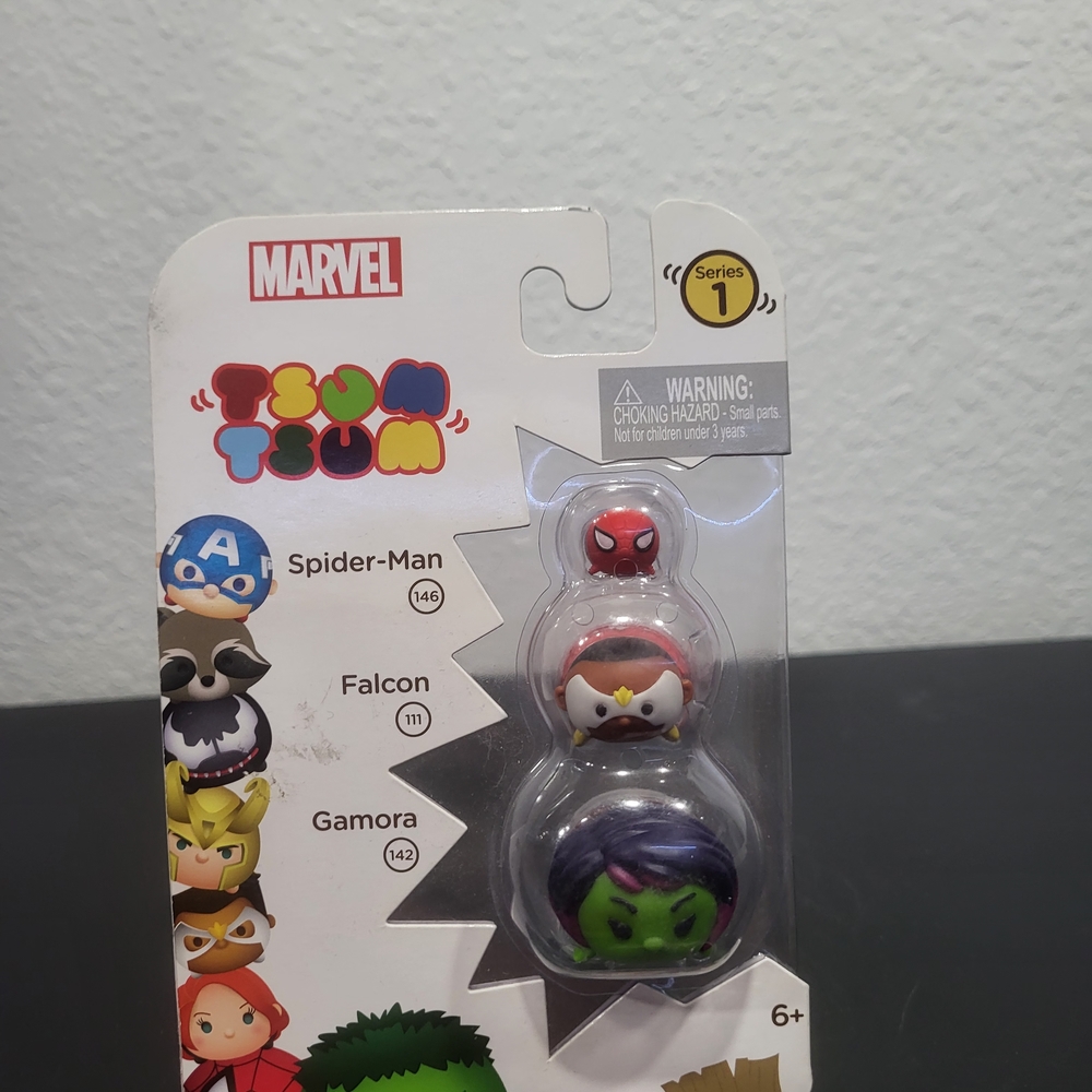 Marvel Tsum Tsum Series 1 Action Figures - Red, Blue, Green